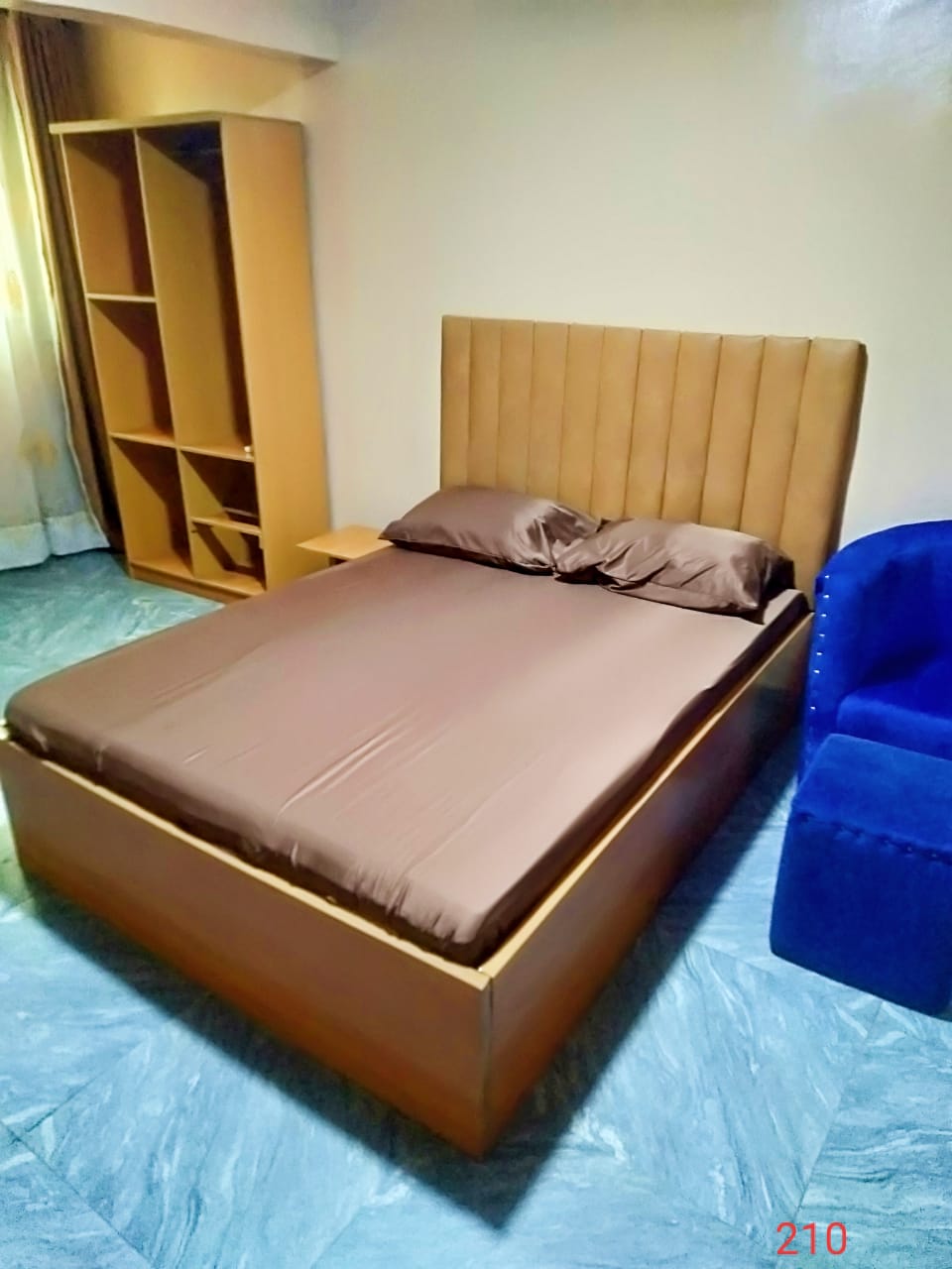 Bronze 